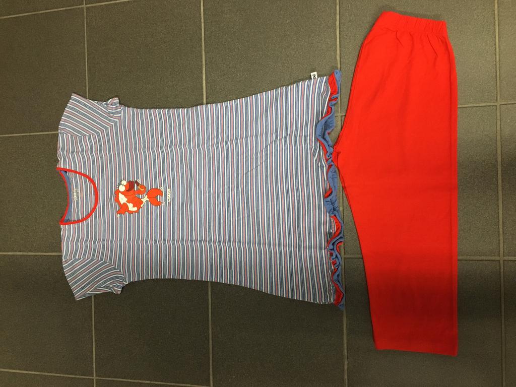 Pyjama maat 152, Nacht- of Onderkleding, Meisje, Ophalen of Verzenden, Zo goed als nieuw