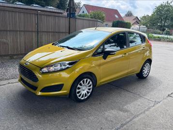 Ford Fiesta - 15 000 KM - 1.0Benzine - 1ste eign. beschikbaar voor biedingen