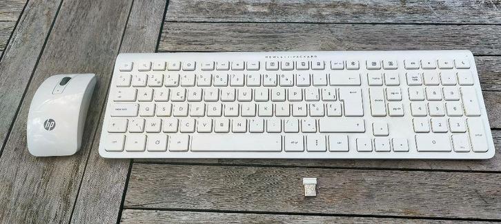 Draadloos toetsenbord voor Android toestellen., Computers en Software, Toetsenborden, Gebruikt, Azerty, Draadloos, Toetsenbord en muis-set