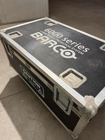 Barco beamer 6500DLC met 3 lenzen beschikbaar voor biedingen