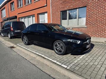 A klasse limousine  beschikbaar voor biedingen