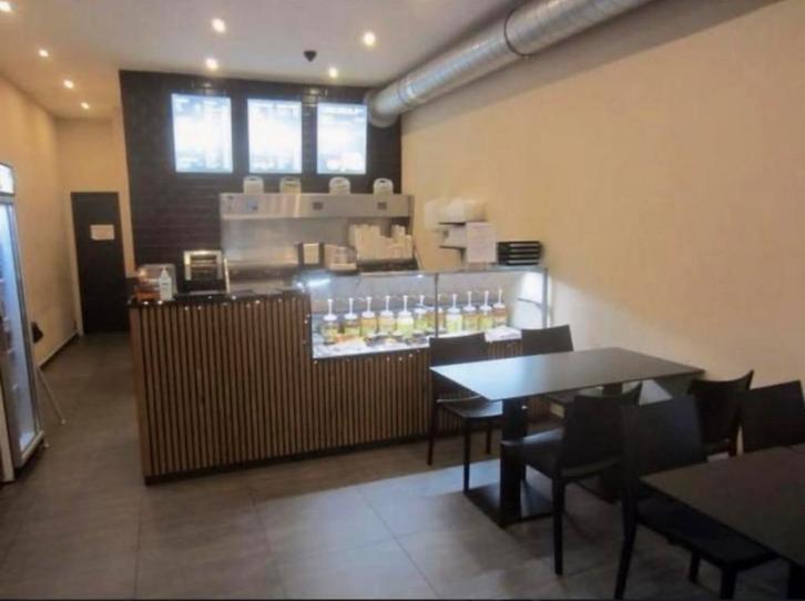 Topkans:Frituur op A-locatie met markt & kermis voor de deur, Zakelijke goederen, Exploitaties en Overnames