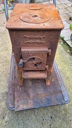 Gietijzeren kachel in Ardenais-stijl (Noors) voor Ulefoss-ho, Ophalen