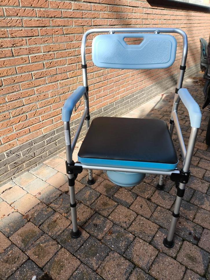 Toiletstoel, Diversen, Verpleegmiddelen, Zo goed als nieuw, Ophalen
