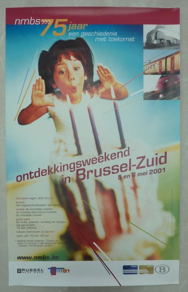Poster NMBS 75 jaar een geschiedenis met toekomst 1924-2001, Verzamelen, Posters, Zo goed als nieuw, Overige onderwerpen, Deurposter of groter