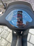 Vespa sprint mat zwart B klasse, Fietsen en Brommers, Scooters | Vespa, Ophalen of Verzenden, Zo goed als nieuw