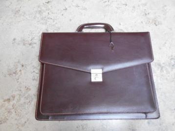 Nieuwe leder aktetas-bureel tas, Handtassen en Accessoires, Tassen | Schooltassen, Bruin, Aktetas of Boekentas, Nieuw, Ophalen of Verzenden