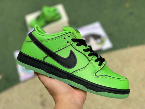 Nike SB Dunk “ powerpuff girls buttercup “ low, Kleding | Heren, Schoenen, Nieuw, Ophalen of Verzenden