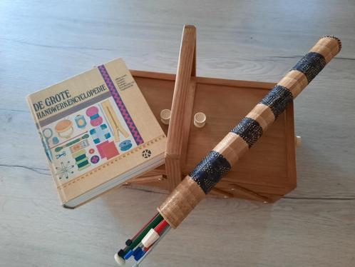 naaikoffer + handwerkboek 510 blz, Hobby en Vrije tijd, Naaien en Fournituren, Gebruikt, Ophalen