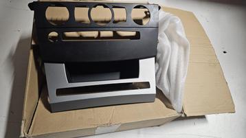 Afdekking paneel radio airco navi nieuw BMW 5 serie E60 E61  beschikbaar voor biedingen