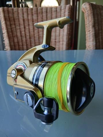 visgerief & vrij nieuwe daiwa sg9 met gele gevlochten draad beschikbaar voor biedingen