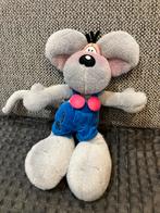 Diddl knuffel grijze diddl met blauw broekpak 23 cm, Verzamelen, Ophalen of Verzenden, Diddl, Zo goed als nieuw, Knuffel