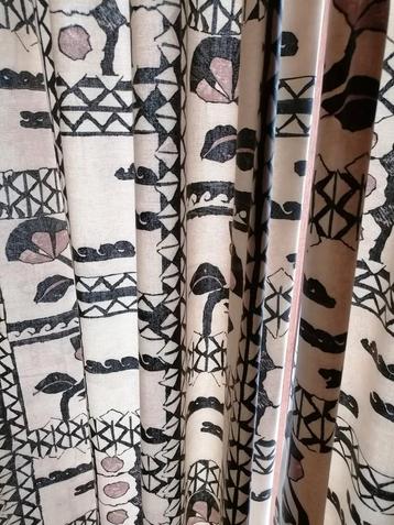 Gordijnen  beschikbaar voor biedingen