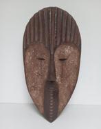 MASQUE RITUEL - VOUVI GABON, Envoi