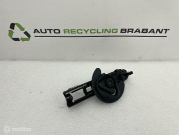 Gordelhoogteverstelling LV RV Volkswagen Audi Seat 3C8857819 beschikbaar voor biedingen