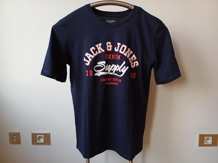 T-shirt Jack & Jones donkerblauw – Maat M/L Nieuw met label, Kleding | Heren, T-shirts, Nieuw, Maat 48/50 (M), Blauw, Ophalen of Verzenden