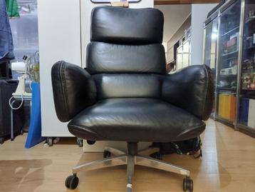 Fauteuil noir réglable sur roulettes topstar beschikbaar voor biedingen