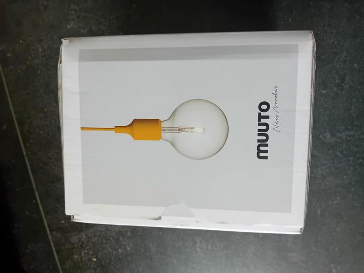 💡✨ MUUTO E27 Hanglamp – 🟡Mosterdgeel Scandinavisch Design✨, Huis en Inrichting, Lampen | Hanglampen, Nieuw, Ophalen of Verzenden