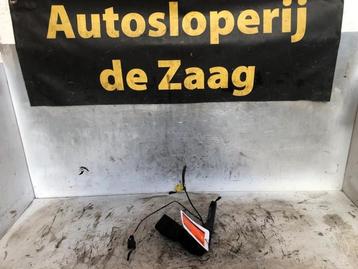 Gordelspanner rechts van een Opel Meriva beschikbaar voor biedingen