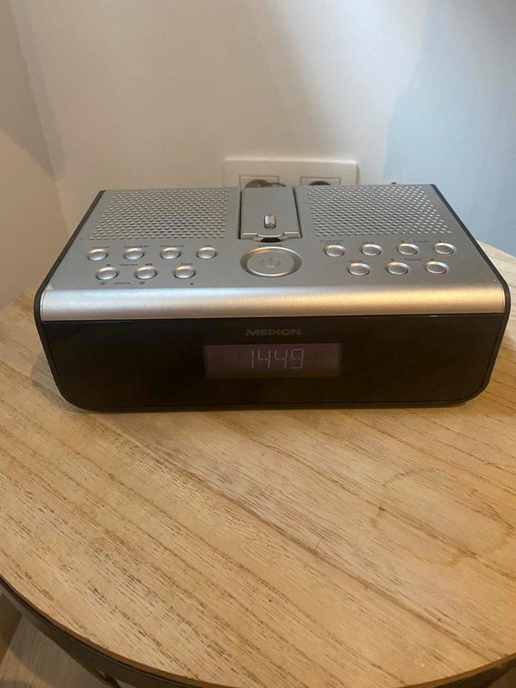 DAB+ projectie wekkerradio, Elektronische apparatuur, Wekkers, Gebruikt, Digitaal, Ophalen of Verzenden