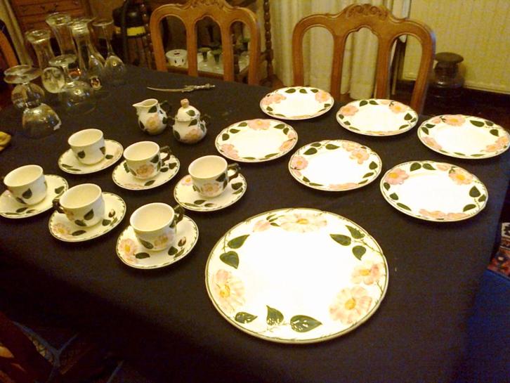 Villeroy & Boch  Wildrose, Maison & Meubles, Cuisine | Vaisselle, Neuf, Service complet, Autres styles, Porcelaine, Enlèvement