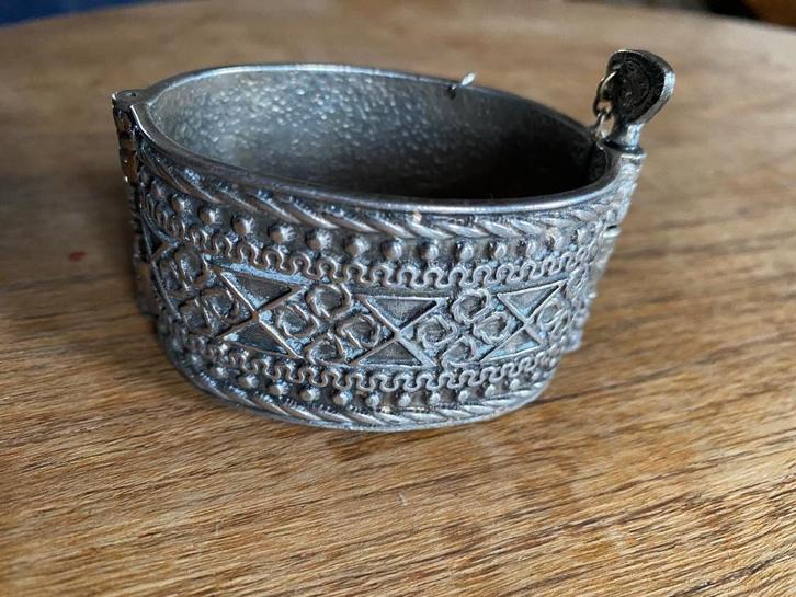 Bracelet argent manchette Berbère? Touareg? Kabyle? ancien, Bijoux, Sacs & Beauté, Bracelets, Utilisé, Argent, Argent, Envoi
