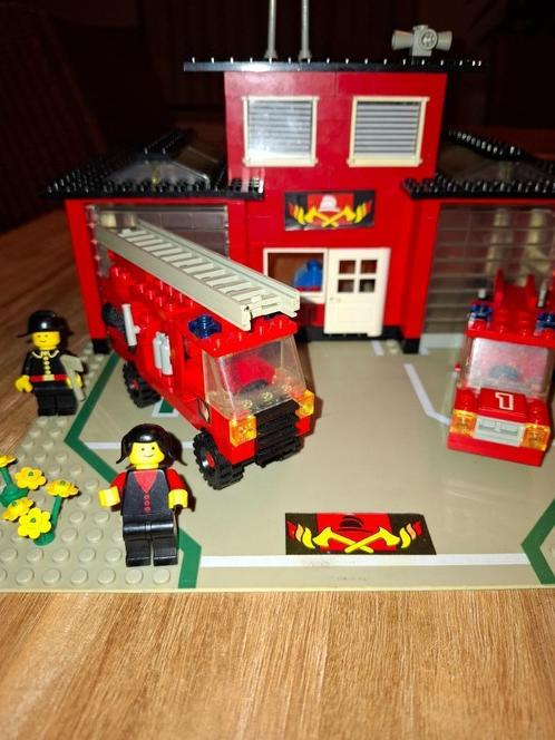 LEGO BRANDWEER KAZERNE 6382, Kinderen en Baby's, Speelgoed | Duplo en Lego, Gebruikt, Lego, Complete set, Ophalen of Verzenden