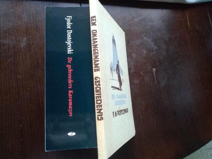 2  x  FJODOR  DOSTOJEVSKI, Livres, Littérature, Comme neuf, Enlèvement ou Envoi