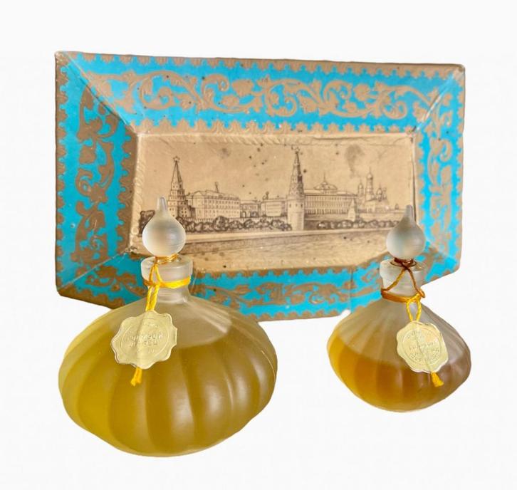 Oud Russisch parfum NOVAYA ZARYA jaren 50 collectie, Verzamelen, Parfumverzamelingen, Zo goed als nieuw, Parfumfles, Gevuld, Ophalen of Verzenden