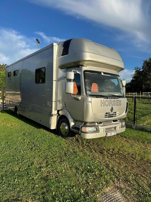 Camion à chevaux pour 4 chevaux, Animaux & Accessoires, Chevaux & Poneys | Semi-remorques & Remorques, Utilisé, Enlèvement