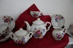 Vintage kinderserviesje met bloemmotief uit jaren 60, Ophalen, Gebruikt, Overige materialen, Compleet servies