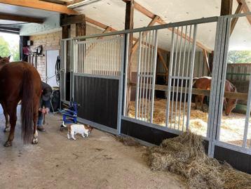paardenrusthuis, Mise à l'étable
