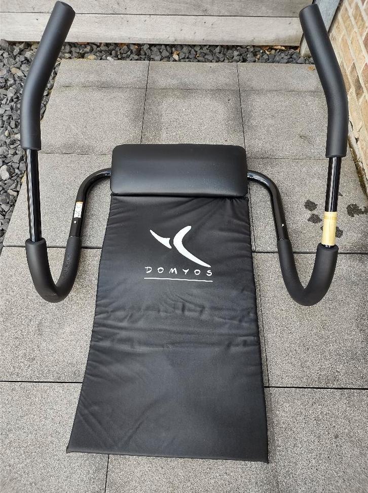 Domyos buiktrainer, Sport en Fitness, Fitnessmaterialen, Zo goed als nieuw, Armen, Benen, Borst, Buik, Rug, Ophalen