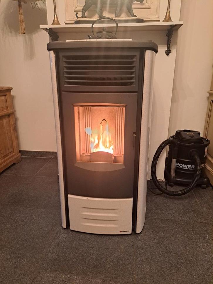 Pellet kachel, Huis en Inrichting, Kachels, Zo goed als nieuw, Ophalen