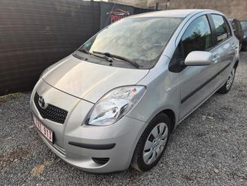Yaris automatique 83000 km, Autos, Achat, Entreprise, Carnet d'entretien, Vitres électriques