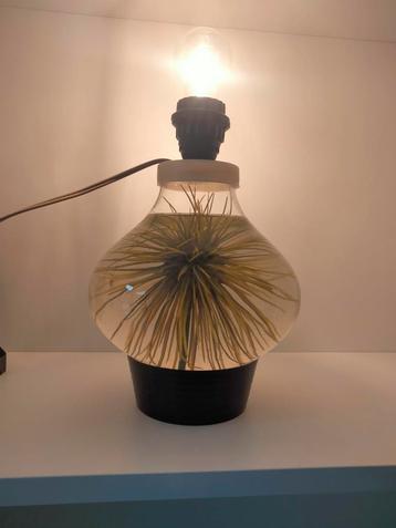 1970s vintage design lamp tafelmodel  beschikbaar voor biedingen