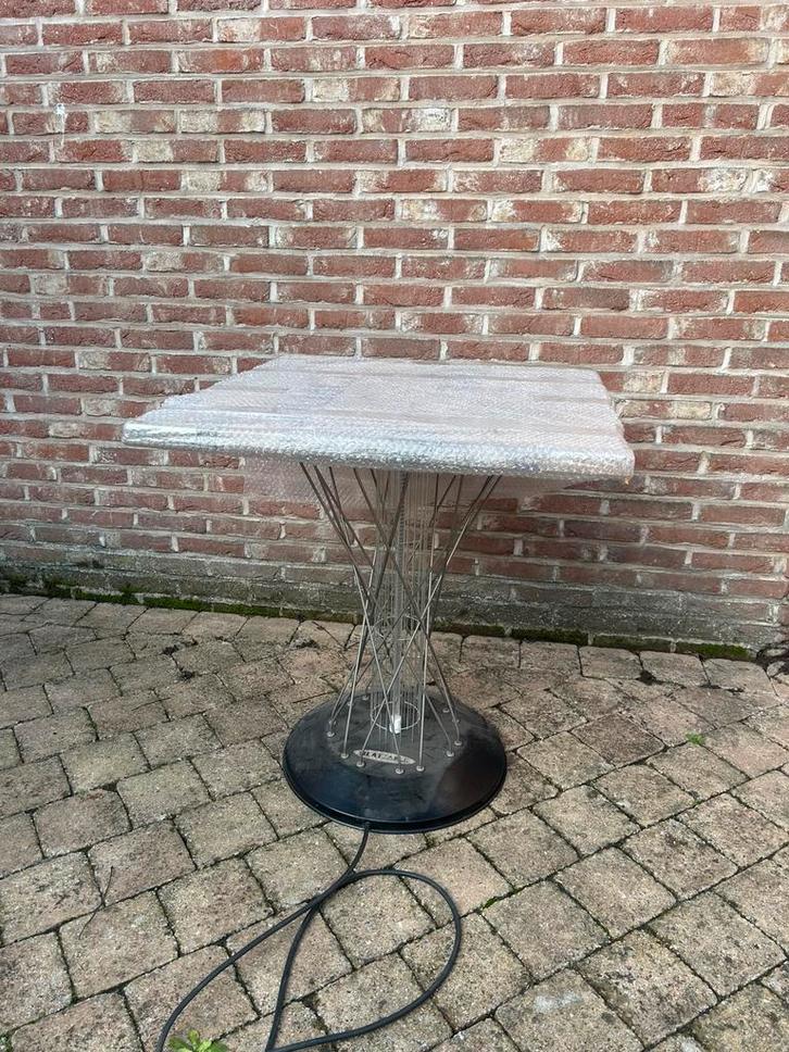 NIEUWE!!! 2 elektrische heating tafels / Entropi prudukt, Maison & Meubles, Tables | Tables mange-debout, Neuf, Enlèvement