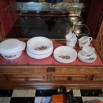 Arcopal servies, Huis en Inrichting, Ophalen, Keramiek, Zo goed als nieuw, Boerenbont