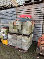 Gratis betonblokken en staltons, Ophalen, Zo goed als nieuw