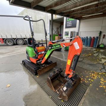 Minigraver op rupsen U10 1ton  beschikbaar voor biedingen