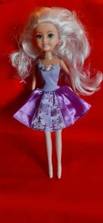 Poupée robe parme, Collections, Enlèvement ou Envoi, Utilisé, Poupée