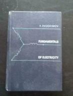 [2206] boek fundamentals of electricity van F. evdokimov 197, Utilisé, Enlèvement ou Envoi, Enseignement supérieur