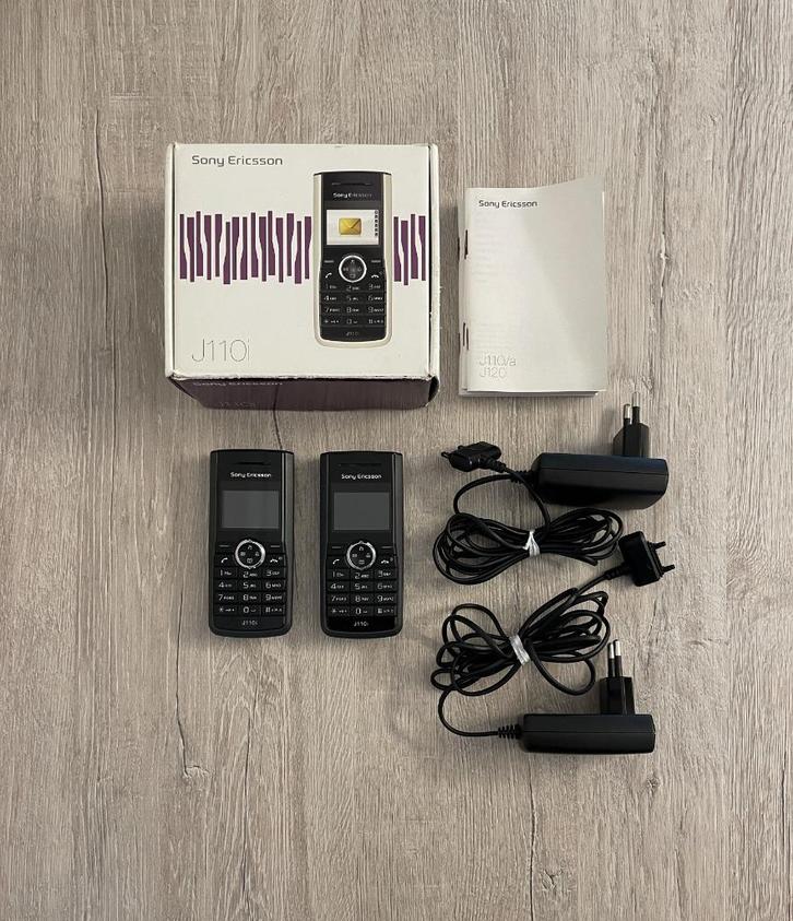 Sony Ericsson J110i gsm met twee opladers (NIEUW), Telecommunicatie, Mobiele telefoons | Sony, Zo goed als nieuw, Zonder abonnement