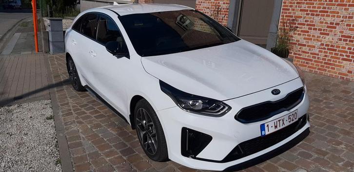 Kia proceed gt line mooie wagen, Auto's, Kia, Particulier, (Pro) Cee d, Trekhaak, Benzine, 5 deurs, Wit, Zwart, Leder en Stof