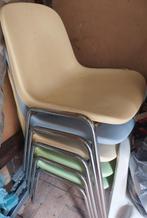 gekleurde stoelen, Huis en Inrichting, Stoelen, Ophalen, Kunststof, Gebruikt, Vijf, Zes of meer stoelen