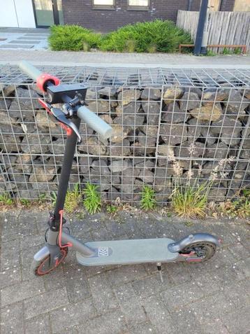 Trottinette électrique, Enlèvement, Utilisé, Step électrique (E-scooter), AOVOPRO