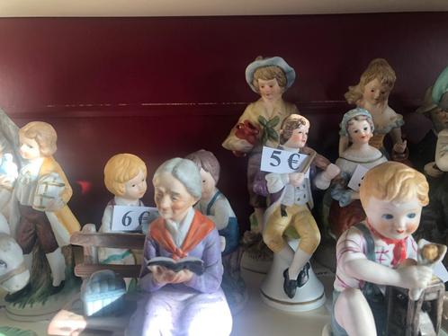 tientallen postuurtjes in porselein, Antiek en Kunst, Antiek | Porselein, Ophalen of Verzenden