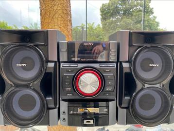 Sonny stereo beschikbaar voor biedingen