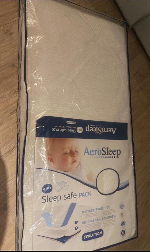 Matras aerosleep evolution 140 x 70 cm INCLUSIEF toebehoren, Huis en Inrichting, Slaapkamer | Matrassen en Bedbodems, Zo goed als nieuw