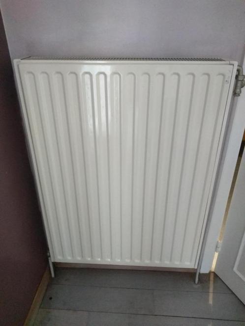 radiator, Doe-het-zelf en Bouw, Verwarming en Radiatoren, Gebruikt, Radiator, 800 watt of meer, Ophalen